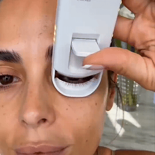 Heated Eyelash Curler*1